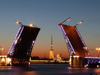 В честь Дня России в Петербурге не станут разводить мосты