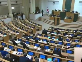 Грузинские депутаты сорвали выступление министра внутренних дел