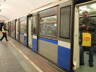 ЧП в московском метро: пассажир погиб, движение восстановлено