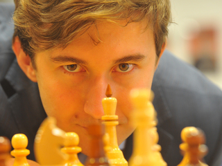 Карякин улучшил свои позиции в рейтинге FIDE, несмотря на бан