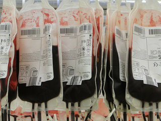 В День донора министр здравоохранения сдал кровь