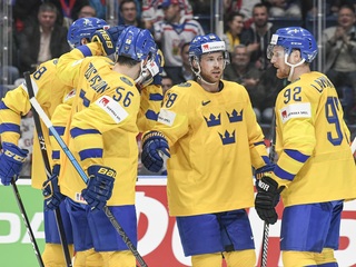 Шведы потерпели первое поражение на чемпионате мира по хоккею
