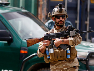 В Кабуле на самодельном устройстве подорвался автомобиль дипмиссии РФ