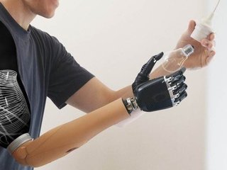 В Таганроге работодатель хотел скрыть, что на производстве работнику оторвало руку