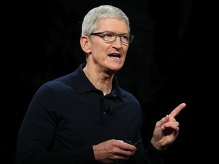 Тим Кук раскритиковал социальные медиа на фоне конфликта Apple с Facebook