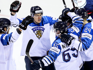 Финские хоккеисты выиграли у чехов в серии буллитов