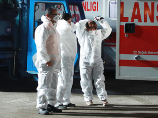 Посольство уточнило число россиян, погибших от коронавируса в Турции