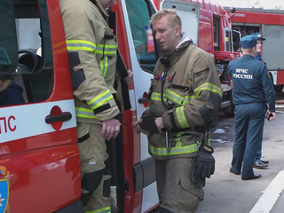 В Нижнем Новгороде полыхает общежитие, есть пострадавшие