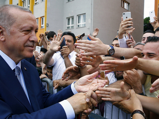 Зять подвел? Кого не держит Эрдоган в своей "колоде"