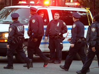 Сотрудника полиции Нью-Йорка обвиняют в сотрудничестве властями КНР