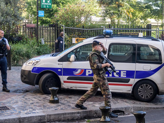 СМИ: в Париже задержан россиянин, устроивший стрельбу