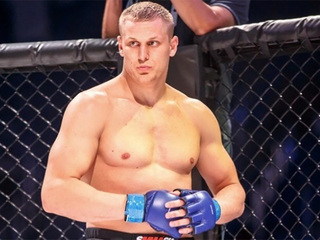 Павлович будет первым запасным в чемпионском бою UFC