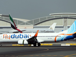 Летевший из Дубая в Махачкалу самолет вынужденно сел в Баку