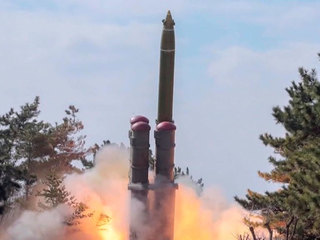 Yonhap: КНДР запустила восемь баллистических ракет малой дальности