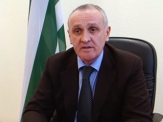 Абхазский премьер госпитализирован в Москве с коронавирусом