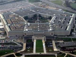 Спецслужбы США считают, что хакеры угрожают не только им, но и Пентагону