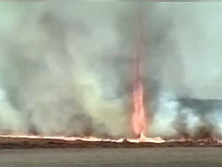 В Башкирии был замечен огненный торнадо