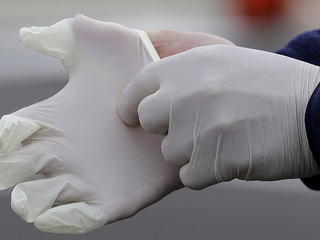 В Москве отменено обязательное ношение перчаток