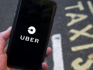 Uber вынудили прекратить работу в Брюсселе