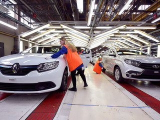 Новые автомобили в России дорожают быстрее инфляции