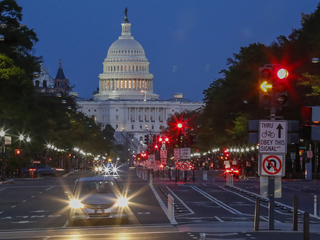 Заседание конгресса США отменено в связи с угрозой штурма Капитолия
