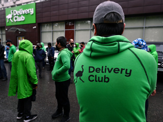 Delivery Club выплатила курьерам большую часть долгов по зарплате