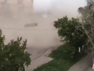 Ураган снес крыши в Караганде