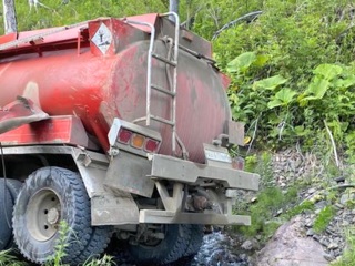 Обстоятельства загрязнения нерестовой реки нефтепродуктами взяла под контроль прокуратура