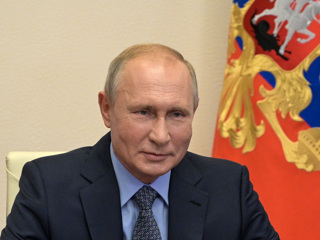Владимир Путин поздравил россиян с Днем металлурга