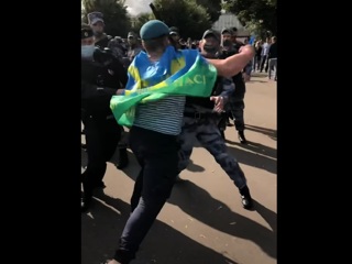 Участнику драки с росгвардейцем в парке Горького вынесли приговор