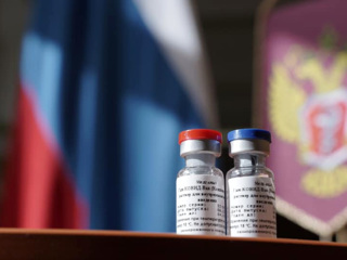 Власти Сербии запросили Россию о покупке миллиона доз новой вакцины 
