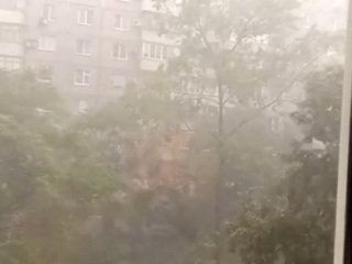 На смену изнурительной жаре в Россию пришли разрушительные ливни и ураганы. Новости на "России 24"