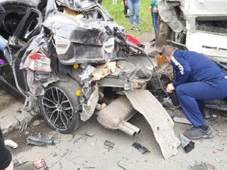 В Челябинске столкнулись пассажирский автобус и иномарка