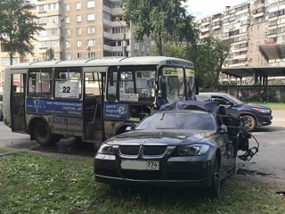 5 пострадавших женщин, водитель без памяти: появилось видео жесткой аварии в Челябинске