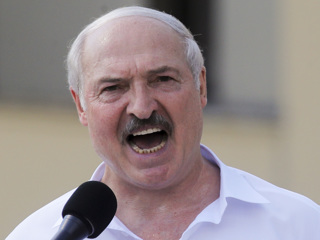 Лукашенко: к границам Белоруссии переброшены 18 американских истребителей