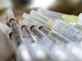 В Воронежскую область привезут более 9 тыс. доз вакцины от коронавируса