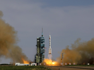 Китайский многоразовый орбитальный модуль вернулся на Землю