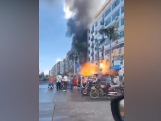 Момент мощного взрыва в китайском Чжухае попал на видео