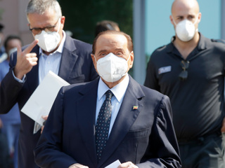 Берлускони выписали из миланской больницы
