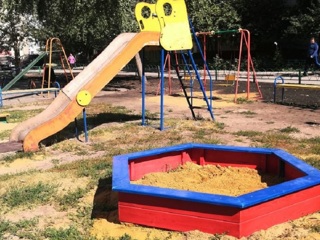 В Липецке три детские площадки ожидают ремонта