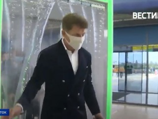 Универсальный дезинфицирующий коридор появился в аэропорту Владивостока