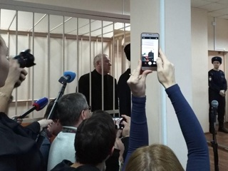 Под арестом до 8 октября. В Челябинске продолжается суд над экс-мэром Тефтелевым