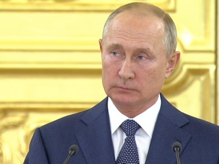 Путин: поправки в Конституцию обеспечивают сохранение России как сильной президентской республики