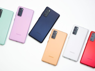 Samsung показал упрощенный вариант флагманского смартфона Galaxy S20