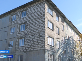 В Мурманске завершается восстановление подъезда пострадавшего от взрыва дома