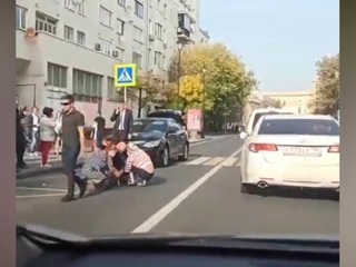 Легковушка сбила девочку на переходе в центре Москвы