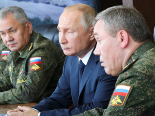 Генерал Герасимов напомнил об активности НАТО у российских границ