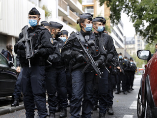 Нападение в Париже признано терактом, задержаны 7 человек