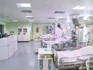 В воронежских больницах экстренно развернули более 600 коек для больных COVID-19