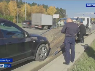 За непогашенные штрафы приставы арестовали автомобиль екатеринбуржца